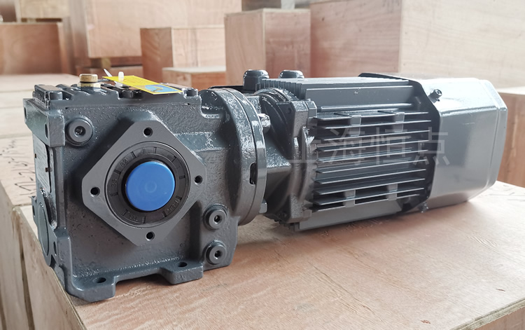 SA37系列減速機，配電機，灰色油漆 實物照片