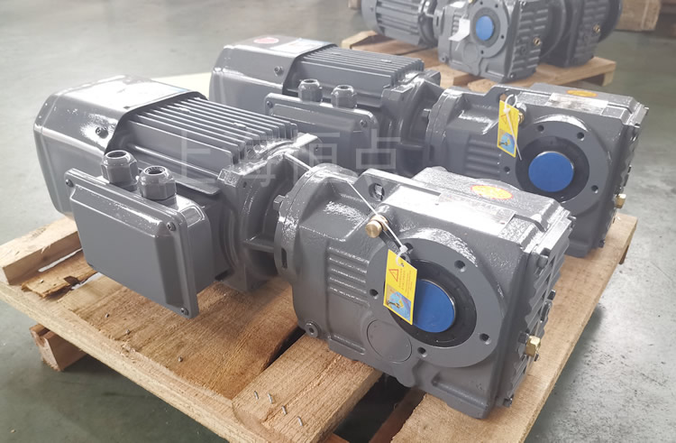 KA37系列減速機通孔輸出，配電機實物圖