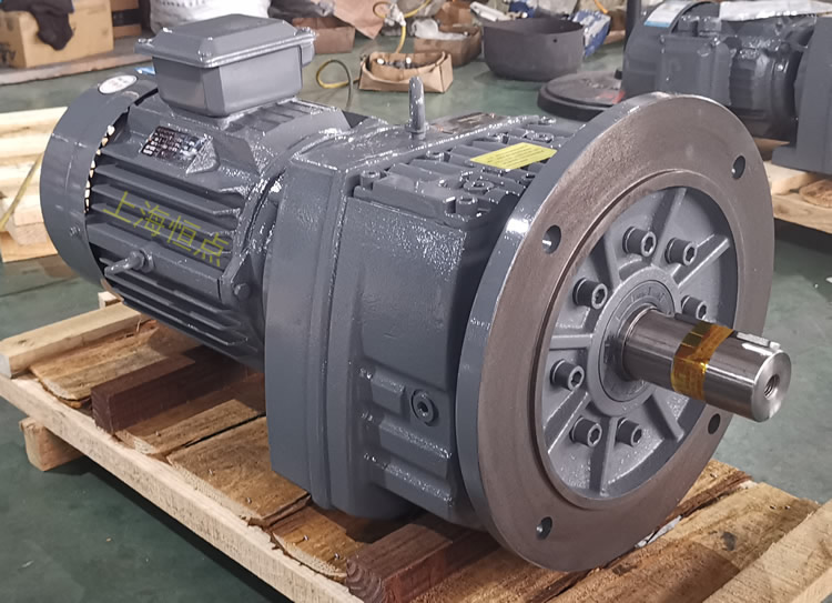 RF87減速機，立式安裝，輸入配電機，實物照片如下