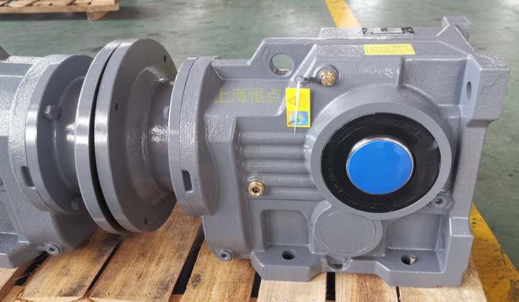 KAB87減速機 法蘭輸入 通孔輸出 實物圖 - 上海恒點