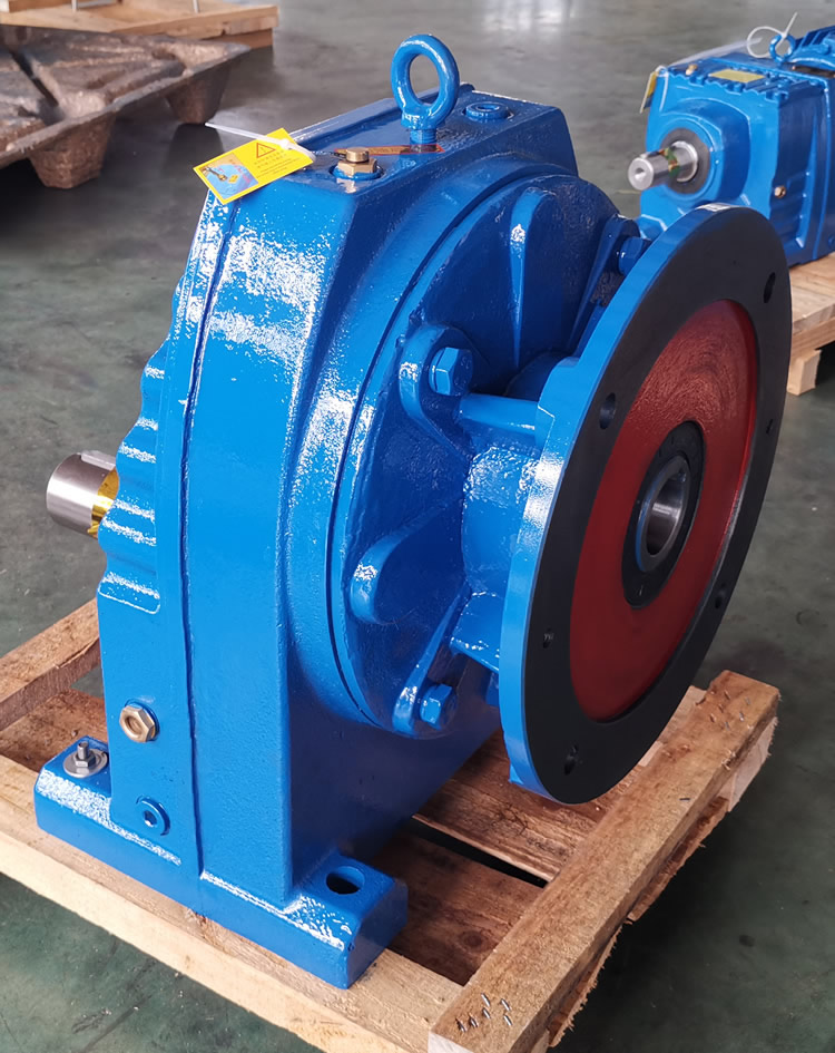 RX107減速機 輸入配圓法蘭端蓋 實物圖